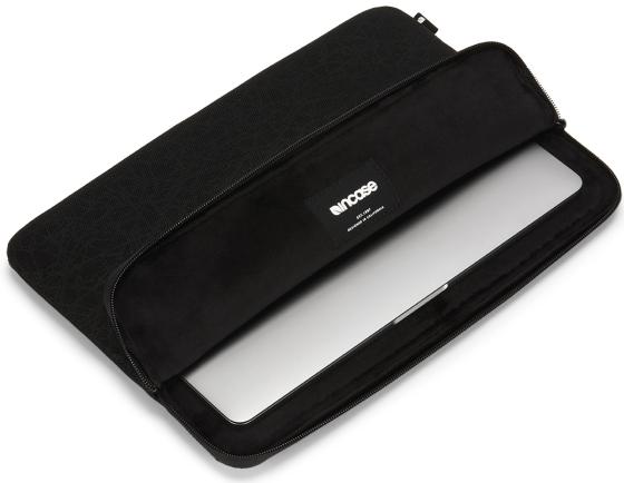 

Чехол-конверт Incase Compact Sleeve in Reflective Mesh для MacBook Air 13". Материал полиэстер, нейлон. Цвет черный.