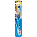 Зубная щётка Aquafresh "Clean & Reach"